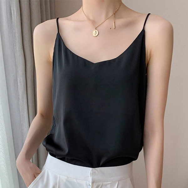 Изчистен потник с тънки презрамки 