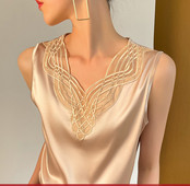 Kaasaegne naiste satiinist tank top - mitu mudelit