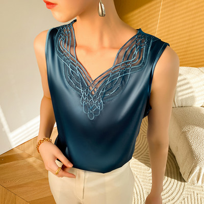 Kaasaegne naiste satiinist tank top - mitu mudelit