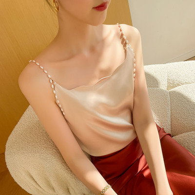 Kaasaegne naiste satiinist tank top - mitu mudelit