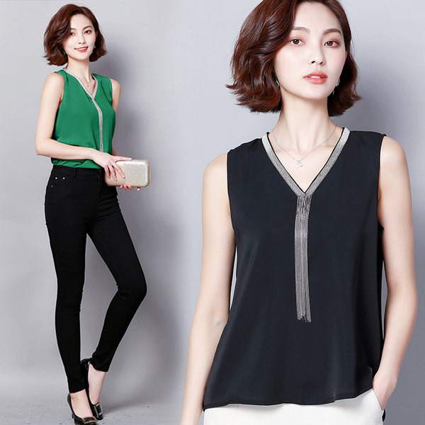 Дамски официален потник свободен модел с шпиц деколте