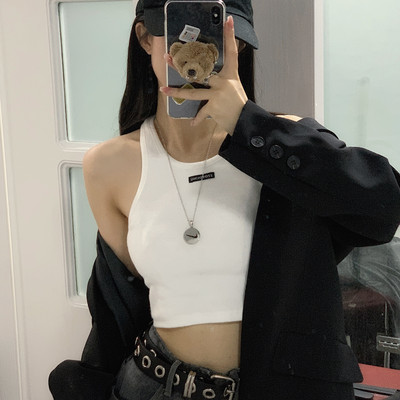 Kratka ženska majica bez rukava od samtastog žerseja