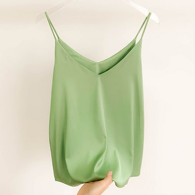 Σατέν φανελάκι απλό μοντέλο