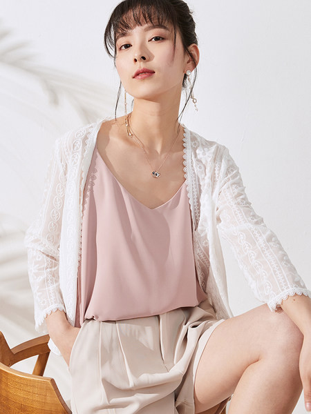 Ženska majica bez rukava s tankim naramenicama i V izrezom