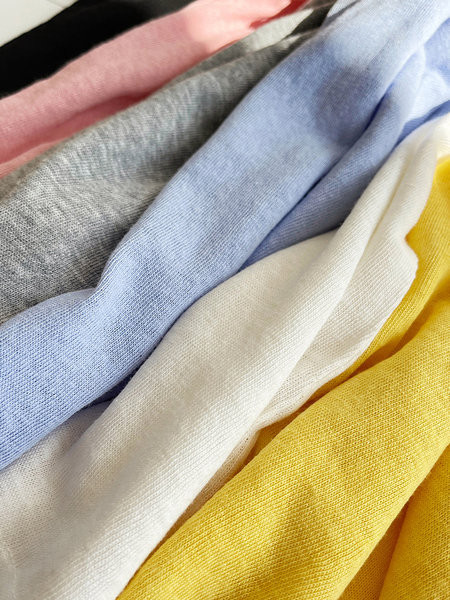 Naiste vabaaja ovaalse kaelusega topp