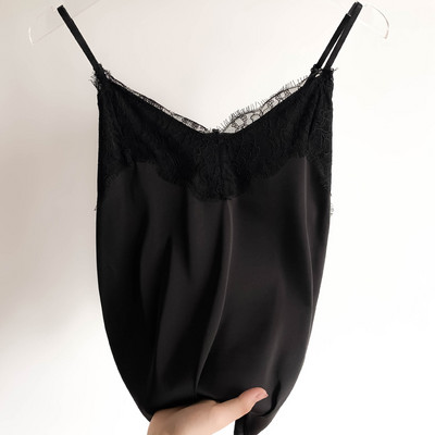 Elegantne pitsiga satiinist topp