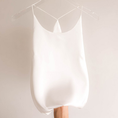 Γυναικείο σατέν καλοκαιρινό φανελάκι με λεπτές τιράντες