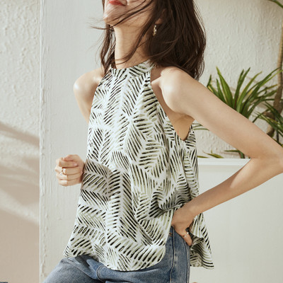 Γυναικείο αμάνικο μπλουζάκι σιφόν  με πολύχρωμο σχέδιο