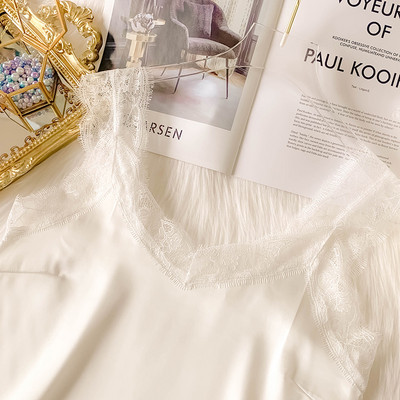 Σατέν φανελάκι με δαντέλα