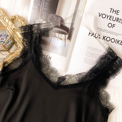 Σατέν φανελάκι με δαντέλα