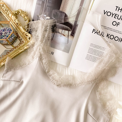 Σατέν φανελάκι με δαντέλα