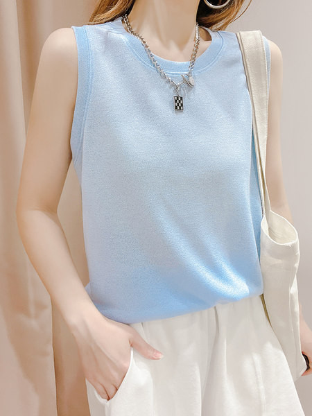 Ležerna ženska majica bez rukava s ovalnim širokim izrezom