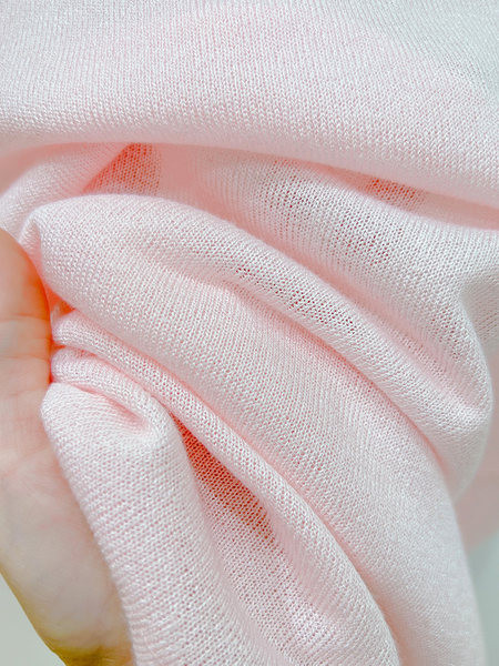 Ležerna ženska majica bez rukava s ovalnim širokim izrezom