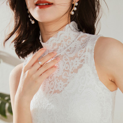 Γυναικείο κομψό δαντελένιο φανελάκι με ψηλό γιακά