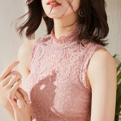 Γυναικείο κομψό δαντελένιο φανελάκι με ψηλό γιακά