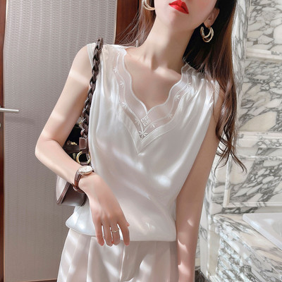 Naiste suvine avar pitsi ja V-kaelusega topp