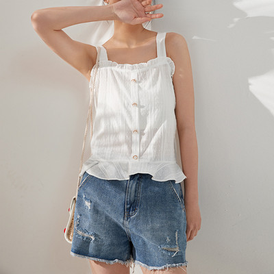 Laiade rihmade ja nööpidega igapäevane naiste topp