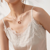 Ženska satenska majica bez rukava s čipkom i tankim naramenicama