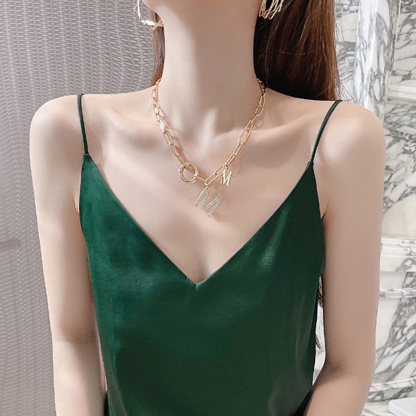 Moderna ženska majica na tanke naramenice u više boja