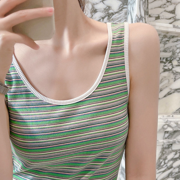 Naiste laiade rihmade ja ümara kaelusega triibuline topp