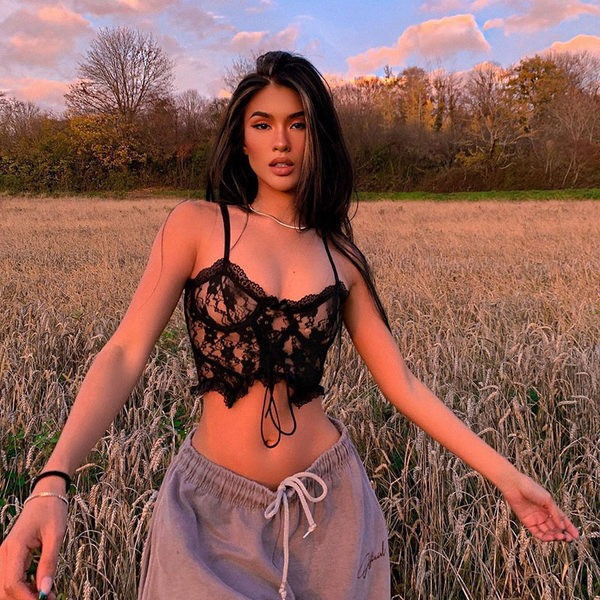 Дамско дантелено бюстие с тънки презрамки