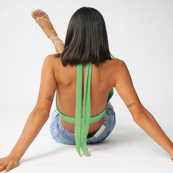 Γυναικείο κοντό μπουστάκι με λαιμόκοψη V και γυμνή πλάτη