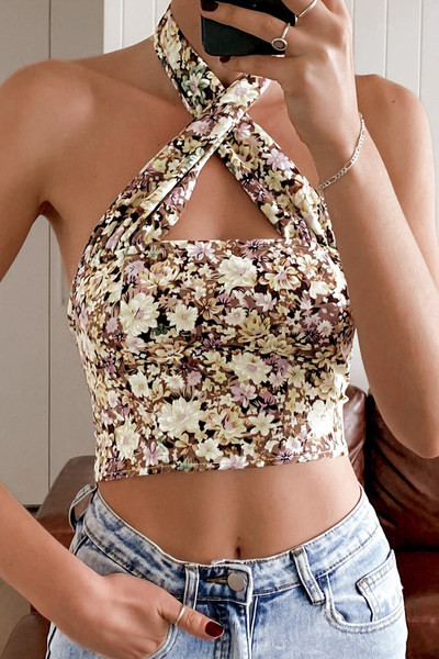 Kratka ženska majica bez rukava sa cvjetnim motivima