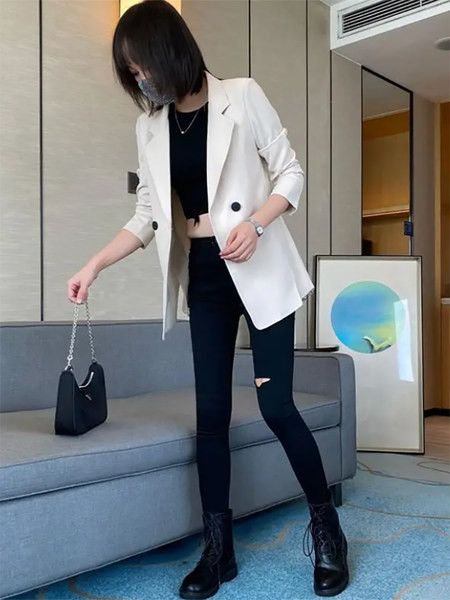 Νέο μοντέλο γυναικείο σακάκι με κουμπί