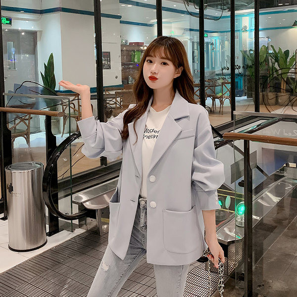 Модерно дамско сако с джобове и копчета