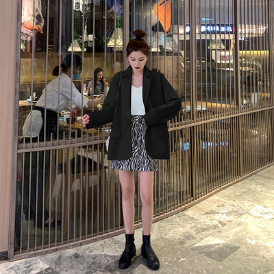 Γυναικείο σακάκι με κουμπιά σε δύο χρώματα