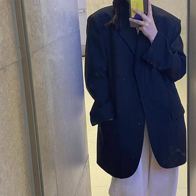 Φαρδύ γυναικείο μπουφάν με κουμπιά