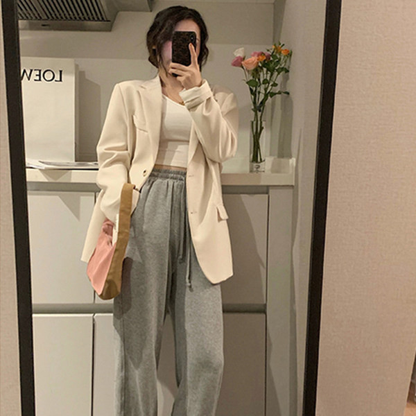 Dnevna ženska jakna u dvije boje