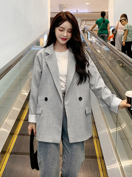 Дамско ежедневно сако в сив и бежов цвят 