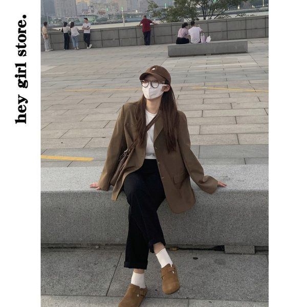 Široki model ženske jakne sa dugim rukavima