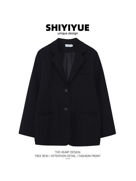 Γυναικείο casual μπουφάν με κουμπιά - φαρδύ μοντέλο