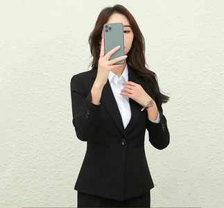 Γυναικείο κομψό μπουφάν σε μαύρο χρώμα - δύο μοντέλα