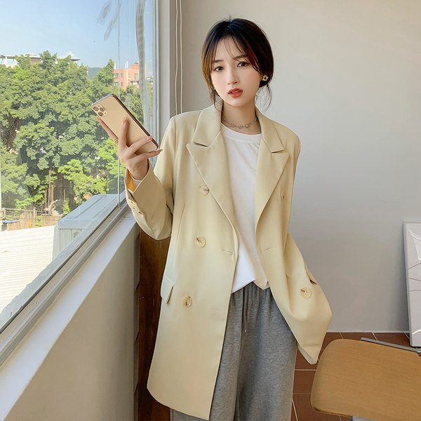 Широк модел ежедневно сако с копчета