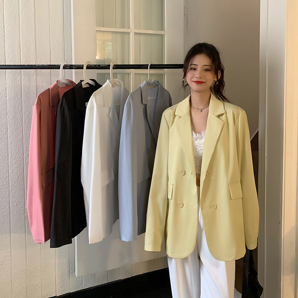 Besplatan model ženske jakne sa klasičnom kragnom