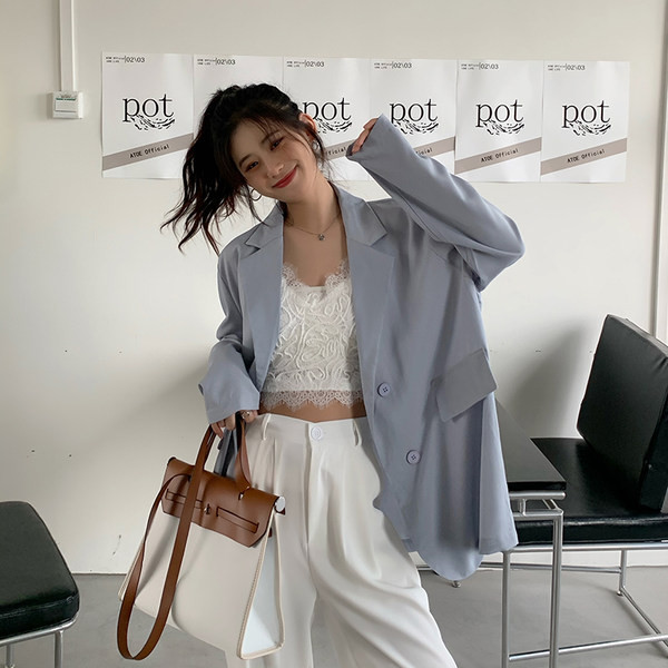 Besplatan model ženske jakne sa klasičnom kragnom