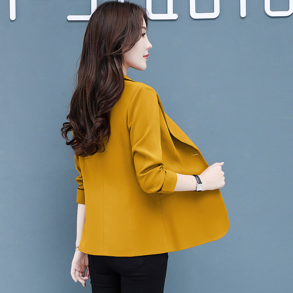 Novi model ženske pripijene jakne sa džepom