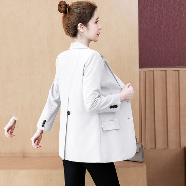 Uue mudeli kolme värvi nööpidega naiste jope