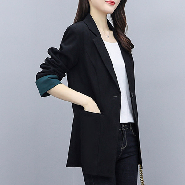 Модерно дамско сако с дълъг ръкав в черен цвят