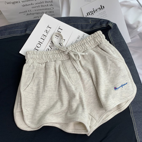 Γυναικείο σορτς με κορδόνια σε τρία χρώματα