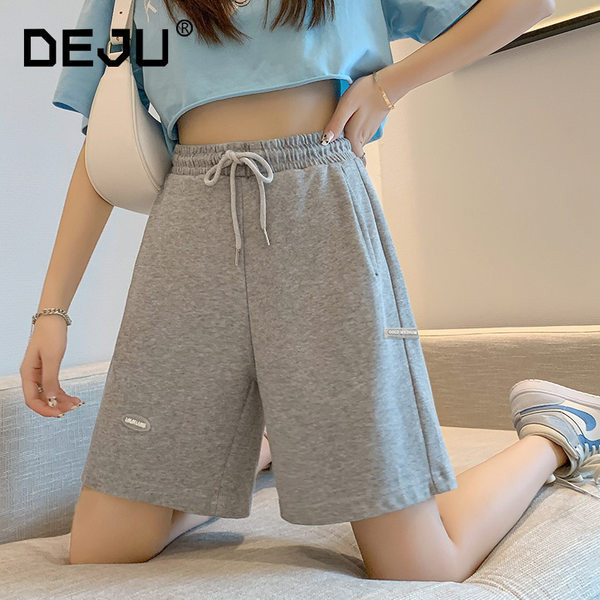 Kõrge vöökohaga lühikesed püksid