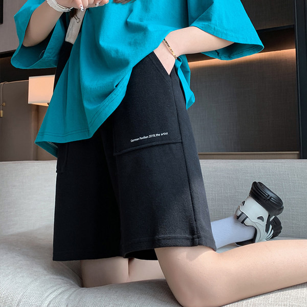 Paprastos moteriškos 3/4 kelnės su kišenėmis