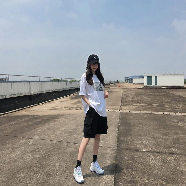 Alkalmi női nadrág zsebekkel - fekete és szürke