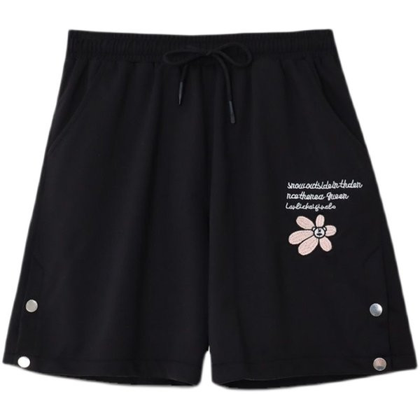 Γυναικείο σορτς με κέντημα σε δύο χρώματα