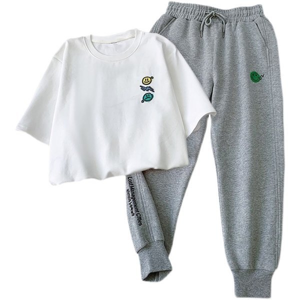 Γυναικείο αθλητικό παντελόνι με κέντημα