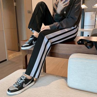 Γυναικείο παντελόνι με μαύρη μπορντούρα