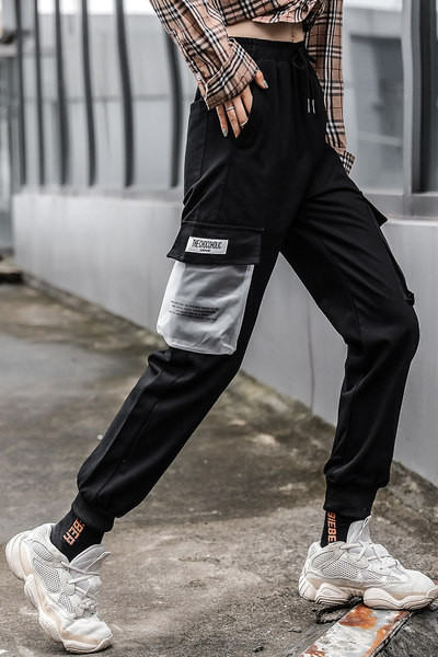 Γυναικείο αθλητικό παντελόνι με ψηλή μέση και τσέπες